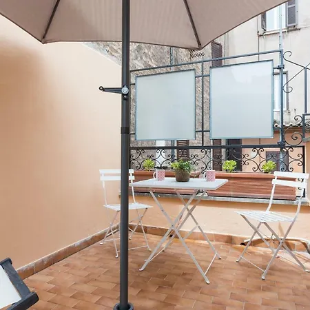 Apartament Quiet Pied A Terre With Terrace In Borgo Pio *