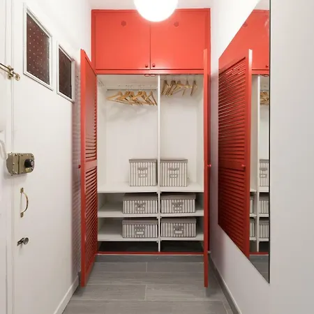 Quiet Pied A Terre With Terrace In Borgo Pio Apartament